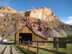 Remnant of settlers; barn in Fruita