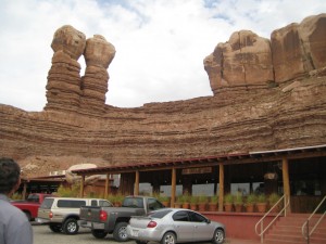 Red Rock Café and Trading Post, Bluff