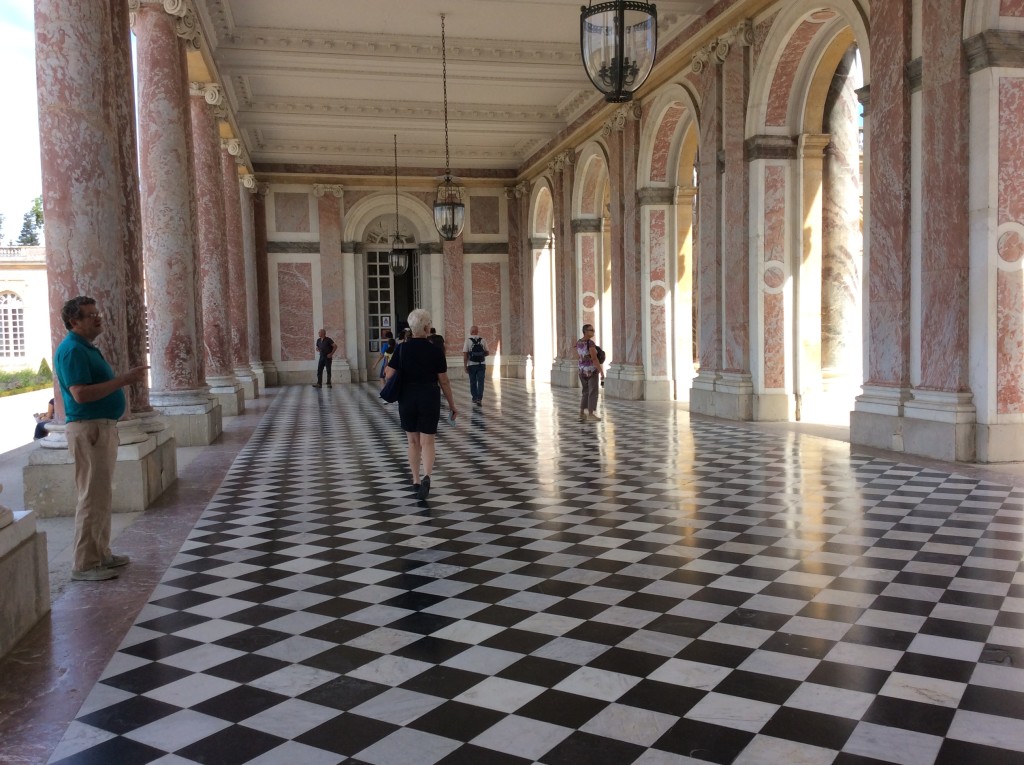 Walkway of the Grand Trianon