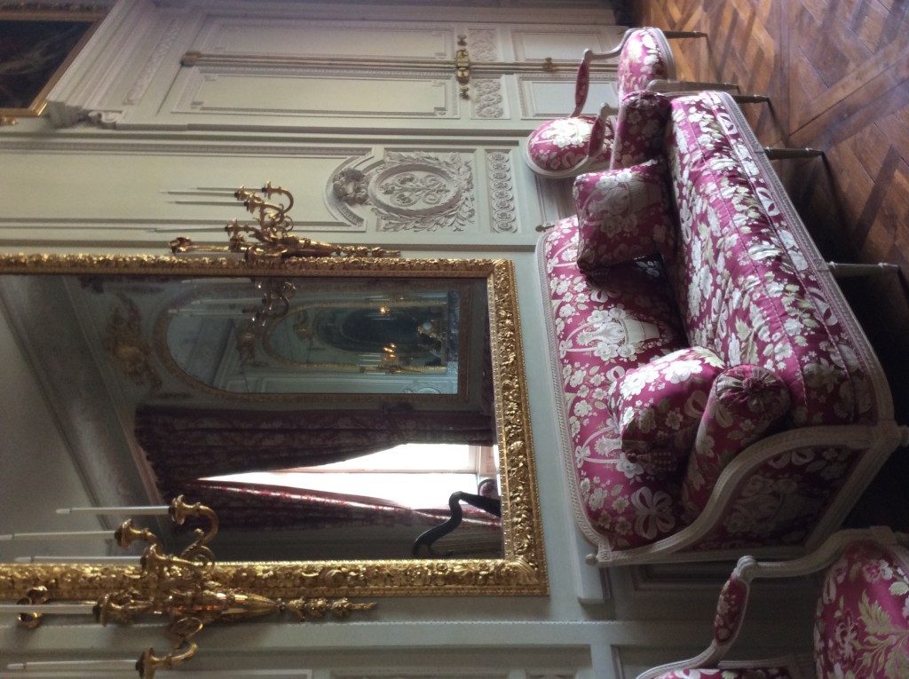 Sofa and arm chairs placed in the Petit Trianon in 1868