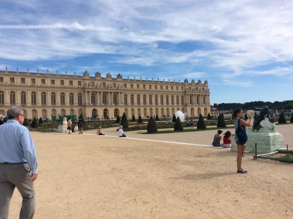 Days end at palace at Versailles